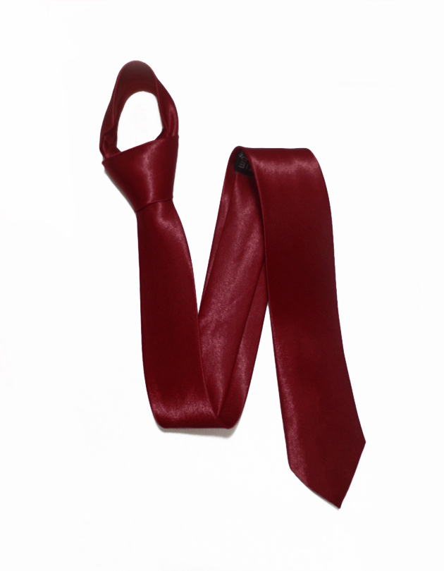 Skinny Tie in Maroon